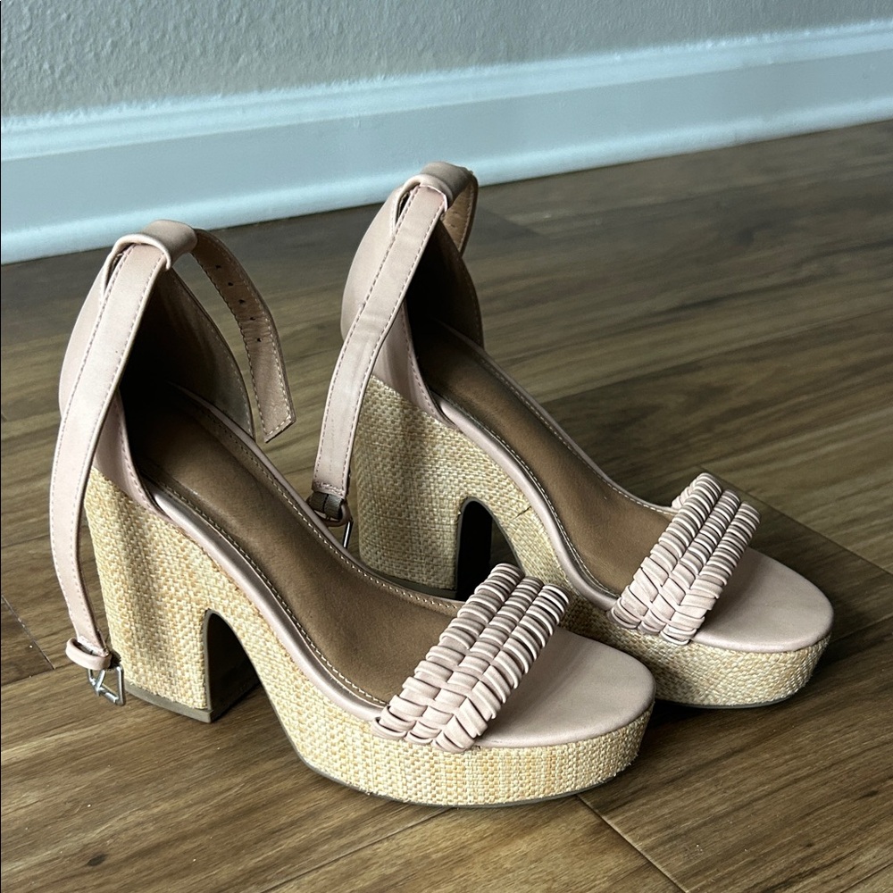 Elegant Tan/Light Pink Platform Sandals